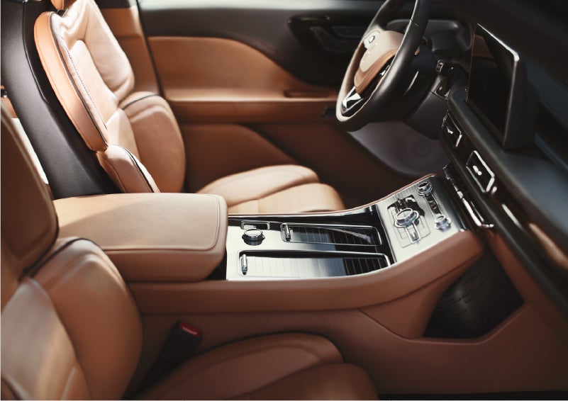 A 2023 Lincoln Aviator® Black Label model is shown in the Flight interior theme | Pines Lincoln in Pembroke Pines FL